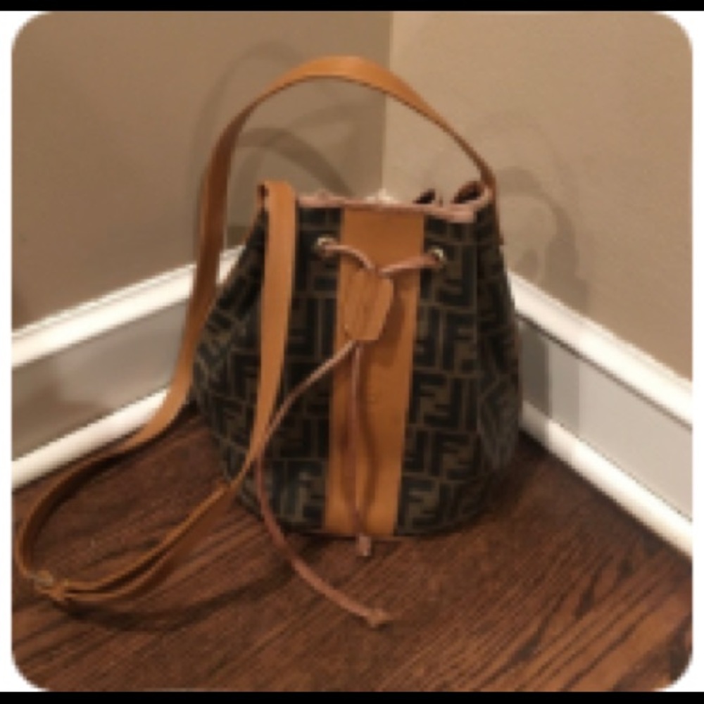 Authentic Vintage Fendi Bucket Drawstring Handbag! Still in good shape. #RARE👜